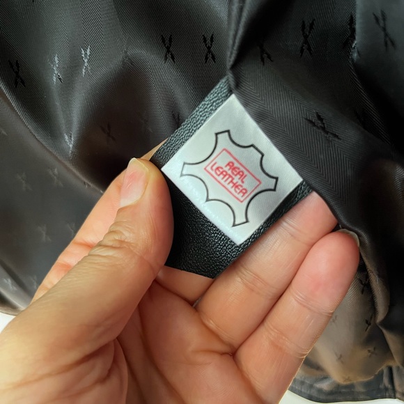 Black 100% Leather Jacket - Picture 2 of 5